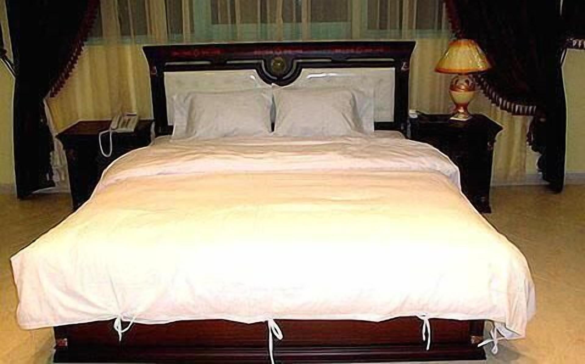 Al Muntazah Plaza Hotel Doha Kültér fotó