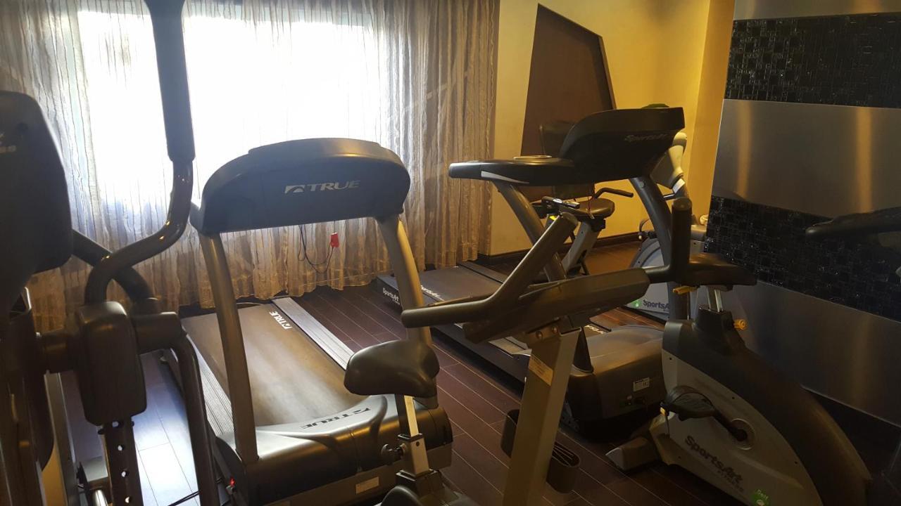 Al Muntazah Plaza Hotel Doha Kültér fotó