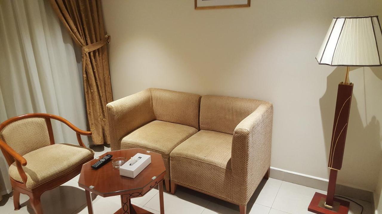 Al Muntazah Plaza Hotel Doha Kültér fotó